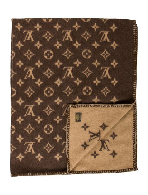 blanket louis vuitton|louis vuitton blanket and pillow.